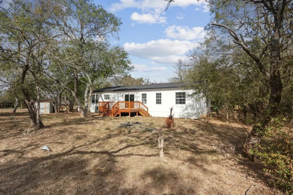 462 Texas Oak Drive Cedar Creek, TX 78612