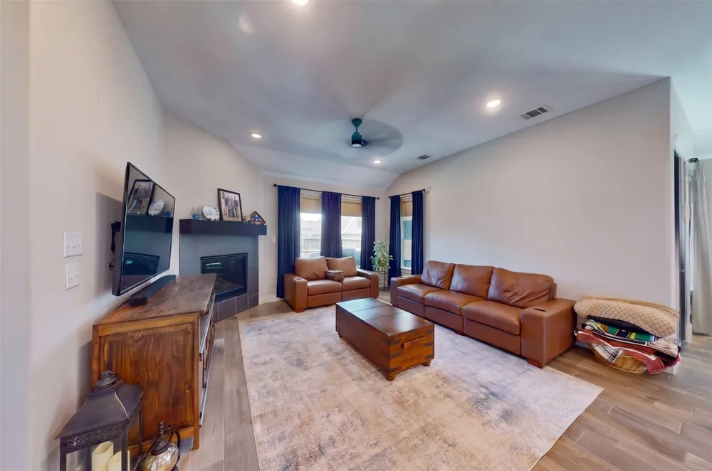 633 Taylor Drive Fate, TX 75087