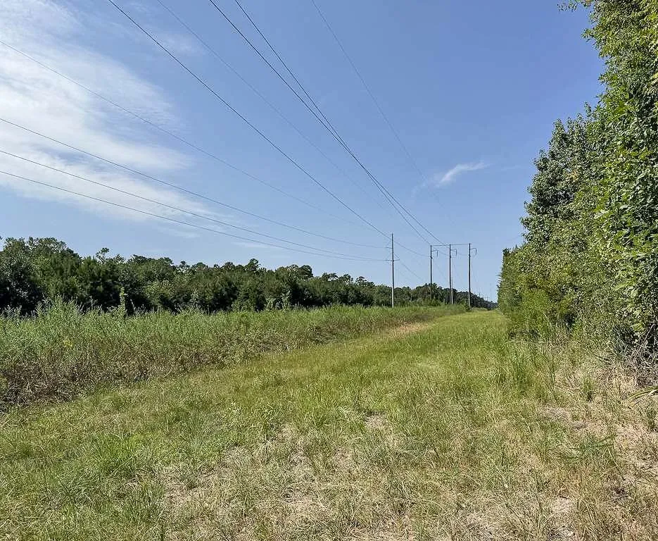 1 Johnson Road Huntsville, TX 77320