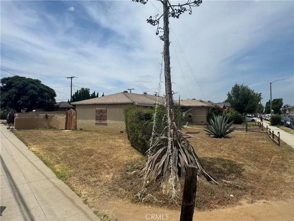 101 W Los Angeles Montebello, CA 90640