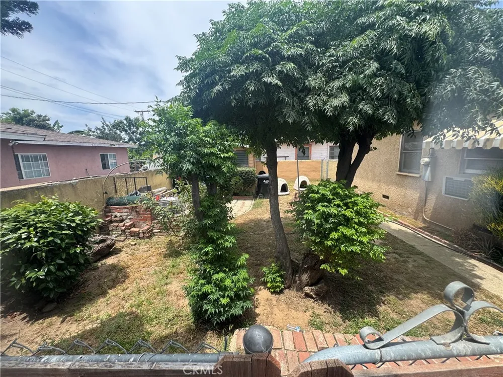 101 W Los Angeles Montebello, CA 90640
