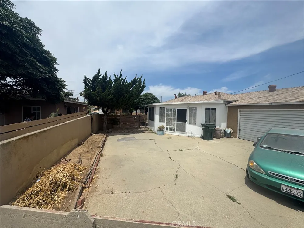 101 W Los Angeles Montebello, CA 90640