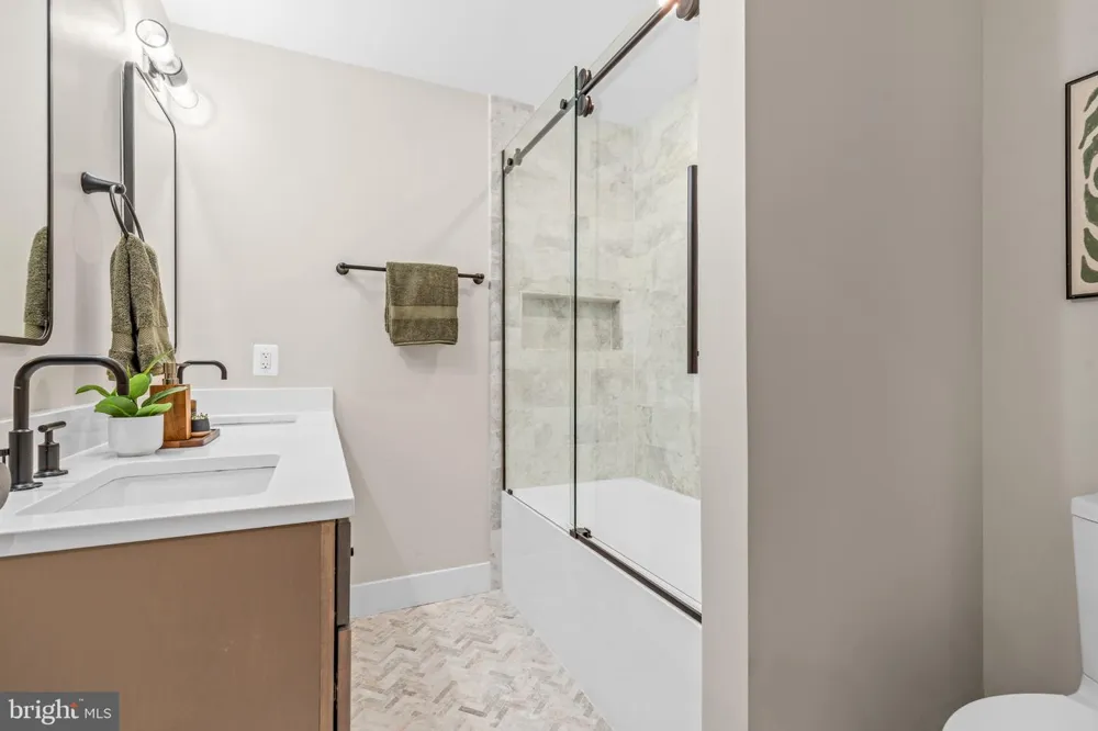 1820 19TH STREET NW #4 Washington, DC 20009