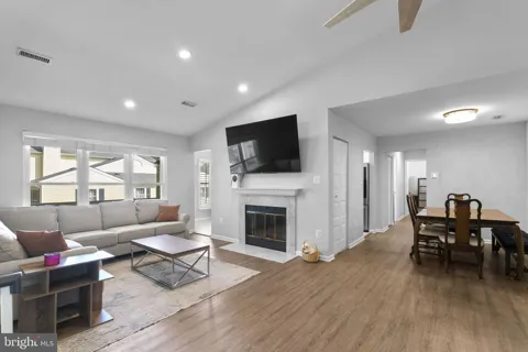 18054 ROLLING MEADOW WAY #259