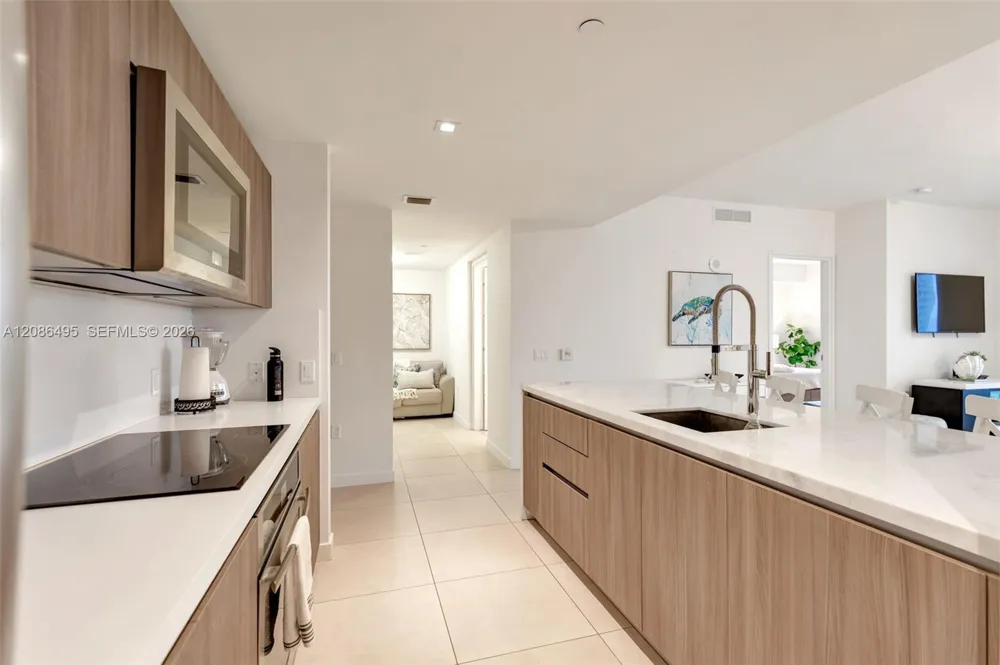 401 Birch Rd #1014 Fort Lauderdale, FL 33304