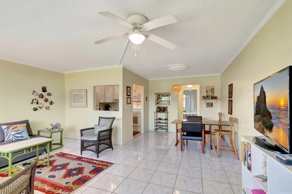 210 Horizon Street E #103 Boynton Beach, FL 33435