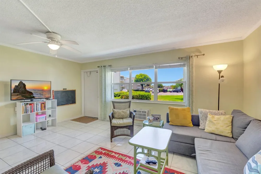 210 Horizon Street E #103 Boynton Beach, FL 33435