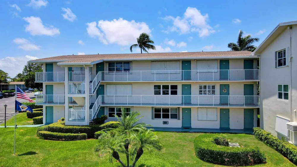 210 Horizon Street E #103 Boynton Beach, FL 33435