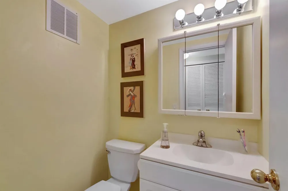 210 Horizon Street E #103 Boynton Beach, FL 33435