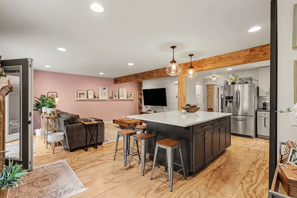 170 E 35th Street Holland, MI 49423