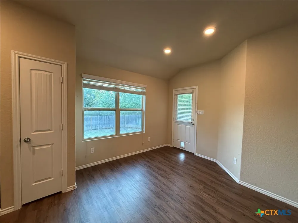 2934 Meadow Ridge New Braunfels, TX 78130
