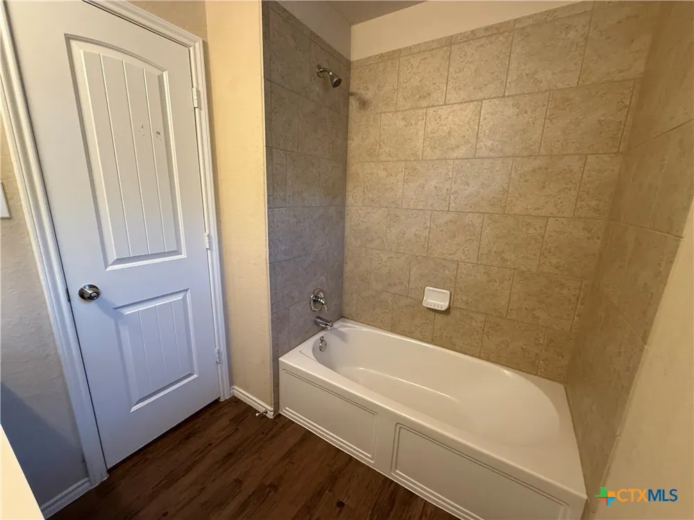 2934 Meadow Ridge New Braunfels, TX 78130