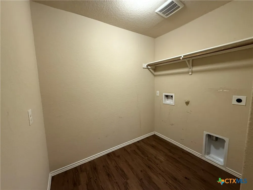 2934 Meadow Ridge New Braunfels, TX 78130