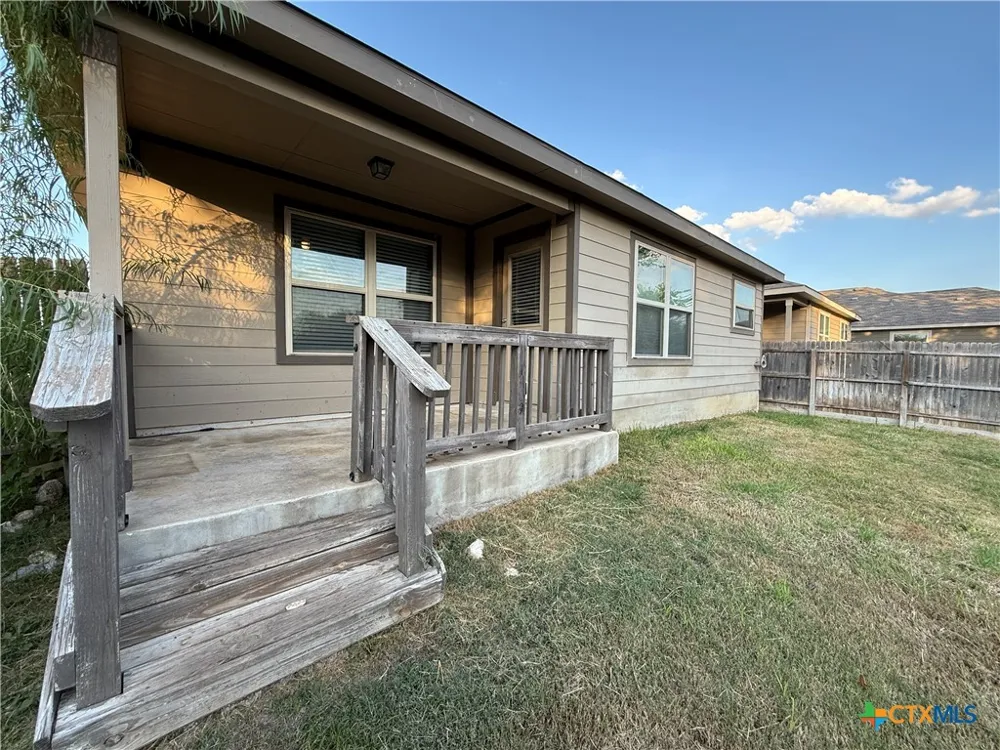 2934 Meadow Ridge New Braunfels, TX 78130
