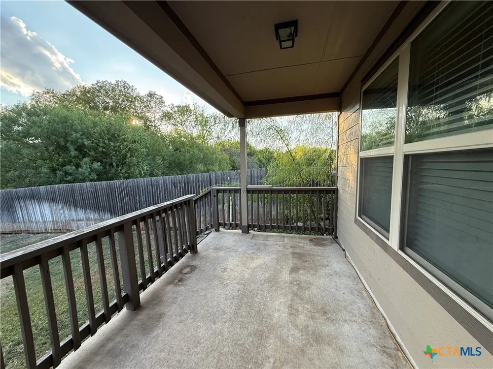 2934 Meadow Ridge New Braunfels, TX 78130