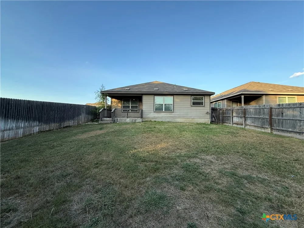 2934 Meadow Ridge New Braunfels, TX 78130