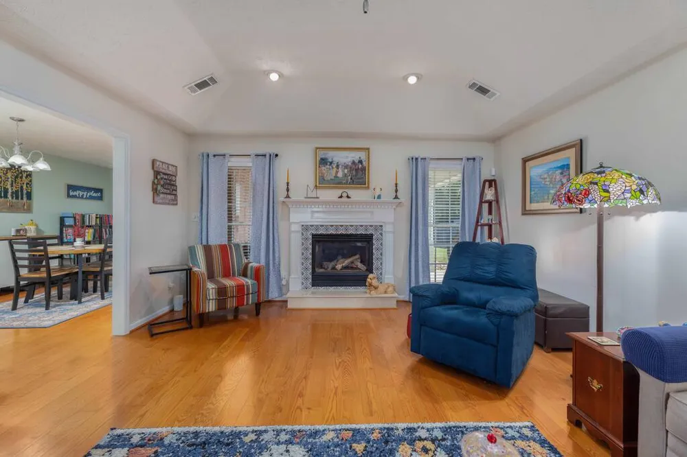 4847 Springwood Circle Columbus, GA 31909