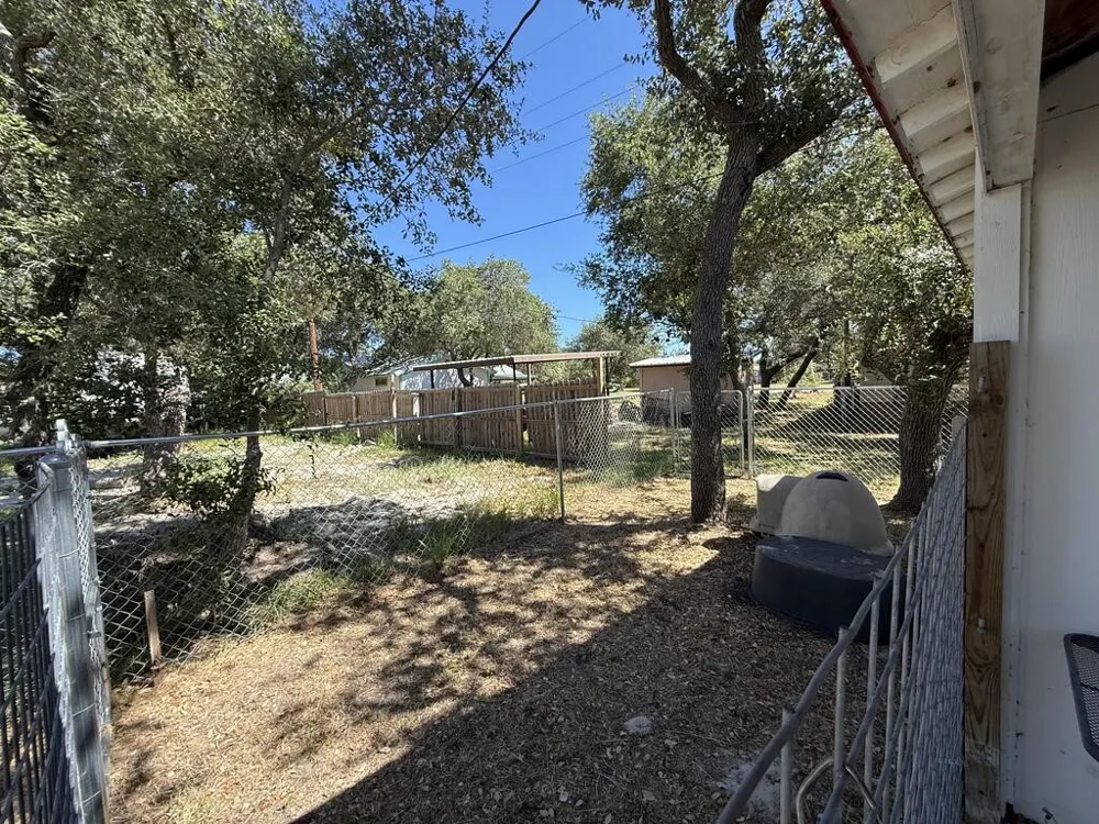 137 Lantana Drive Rockport, TX 78382