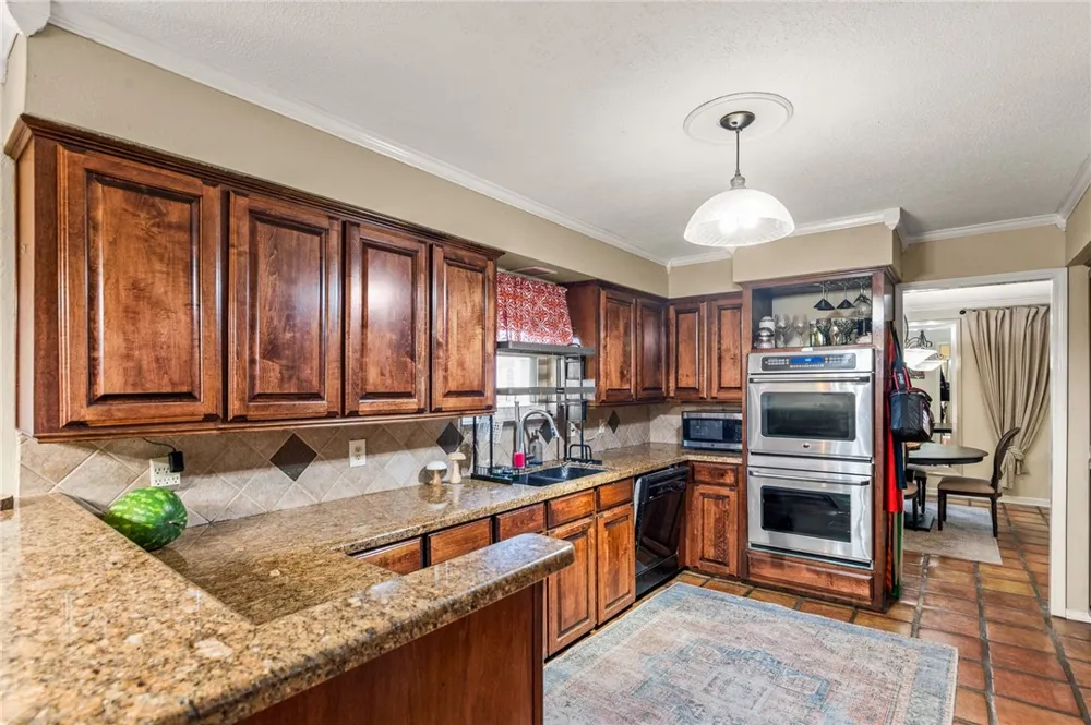 6202 Lost Creek Drive Corpus Christi, TX 78413