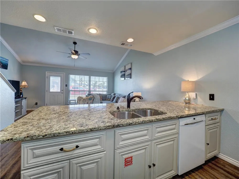 715 Beach Access Road 1a #1407 Port Aransas, TX 78373
