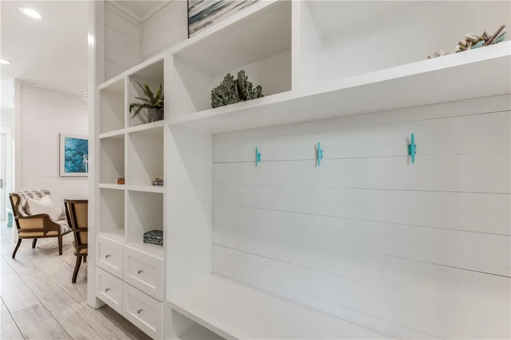 709 Sunrise Avenue Port Aransas, TX 78373