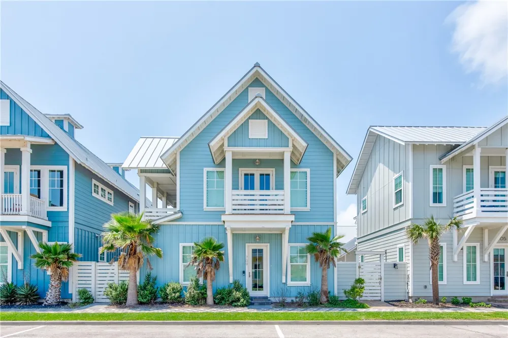 709 Sunrise Avenue Port Aransas, TX 78373