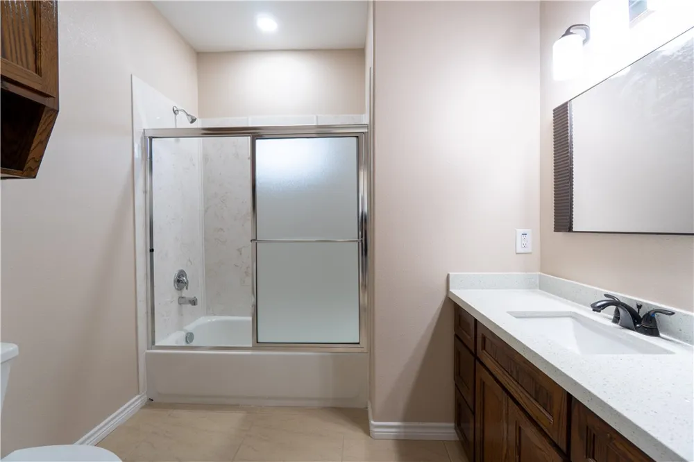 404 Dewey Avenue Alice, TX 78332