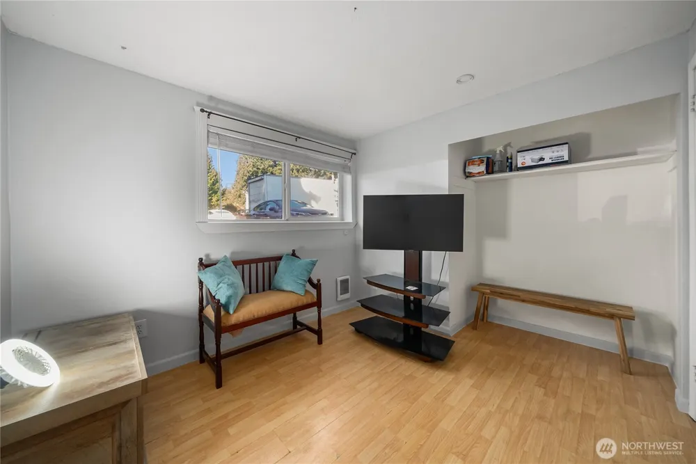 32304 4th Place S #R1 Federal Way, WA 98003