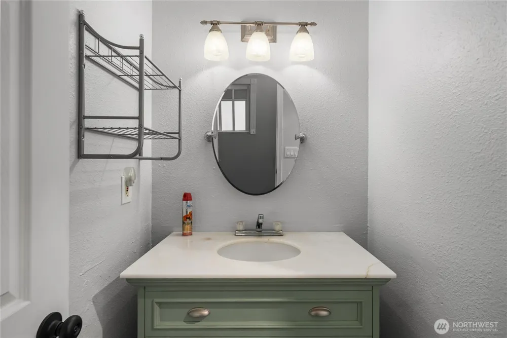 32304 4th Place S #R1 Federal Way, WA 98003