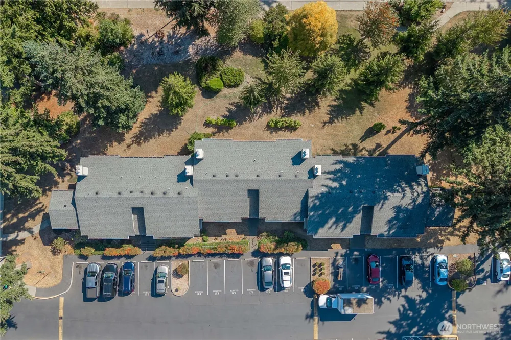 32304 4th Place S #R1 Federal Way, WA 98003