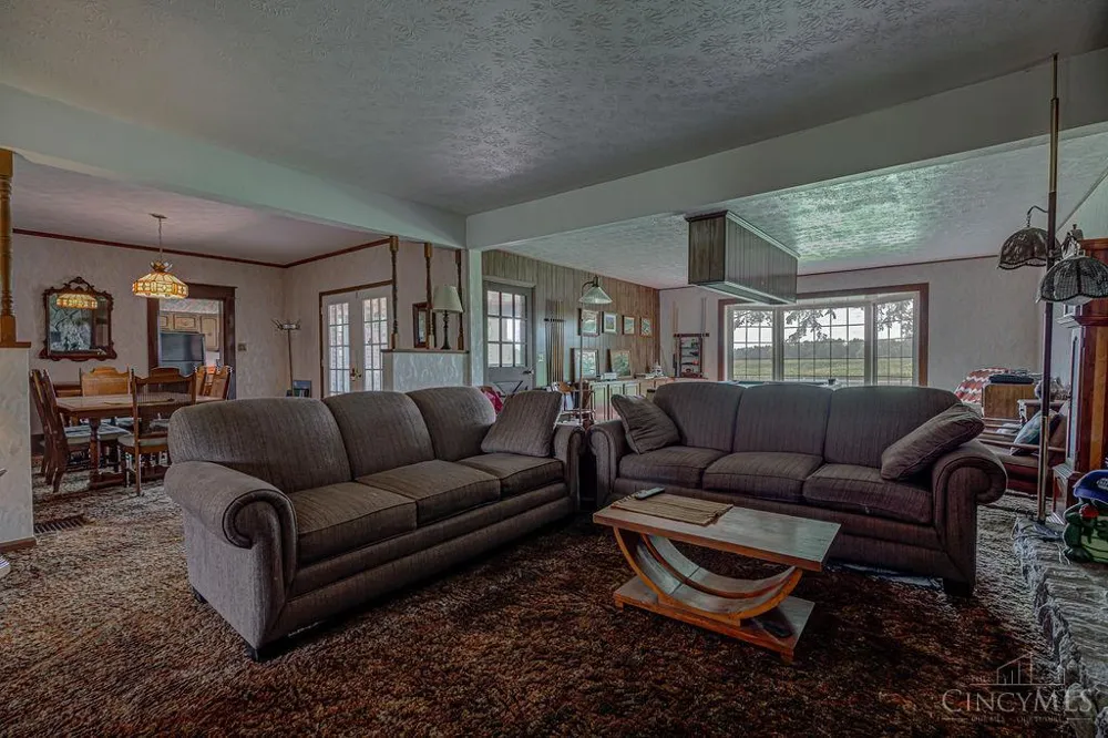 1290 St Rt 725 Somers, OH 45311