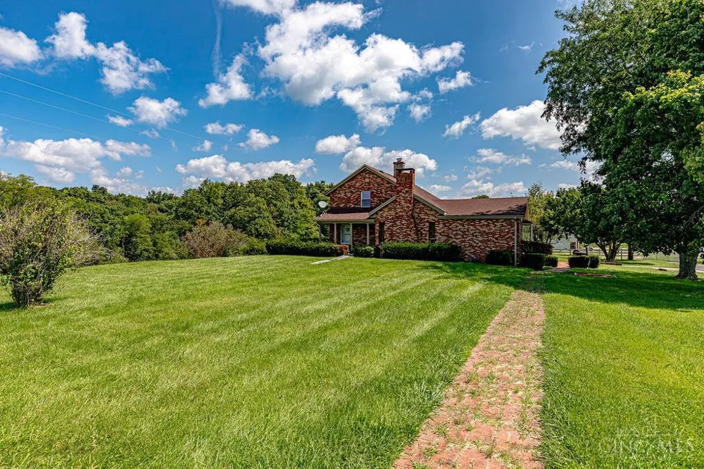 1290 St Rt 725 Somers, OH 45311