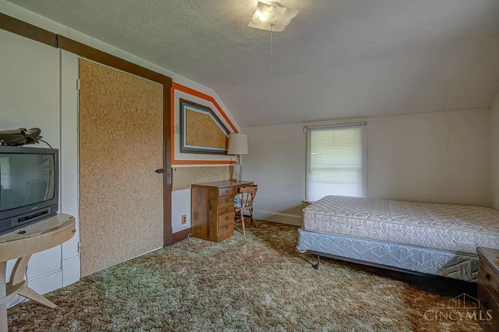 1290 St Rt 725 Somers, OH 45311