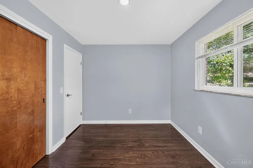 6714 Devonwood Drive North College Hill, OH 45224
