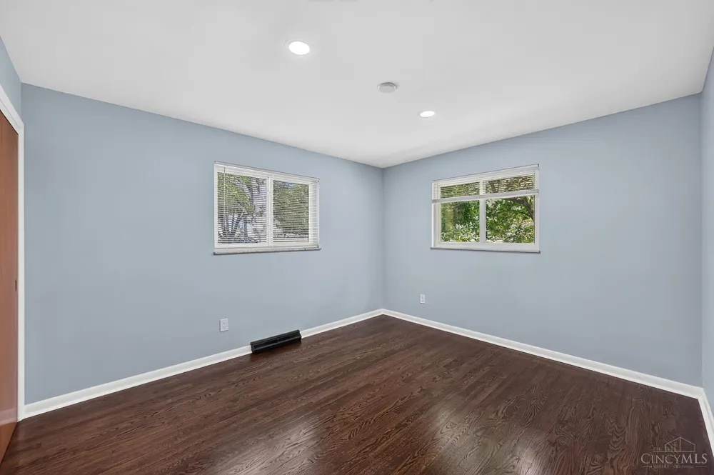 6714 Devonwood Drive North College Hill, OH 45224