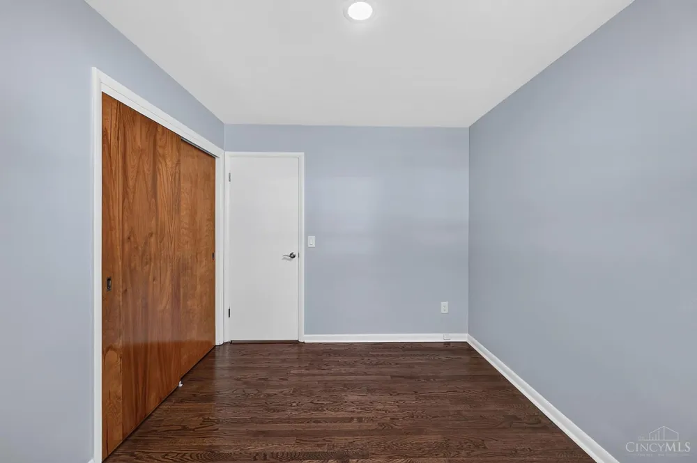 6714 Devonwood Drive North College Hill, OH 45224