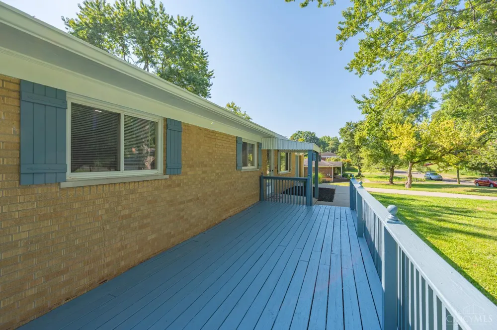 6714 Devonwood Drive North College Hill, OH 45224