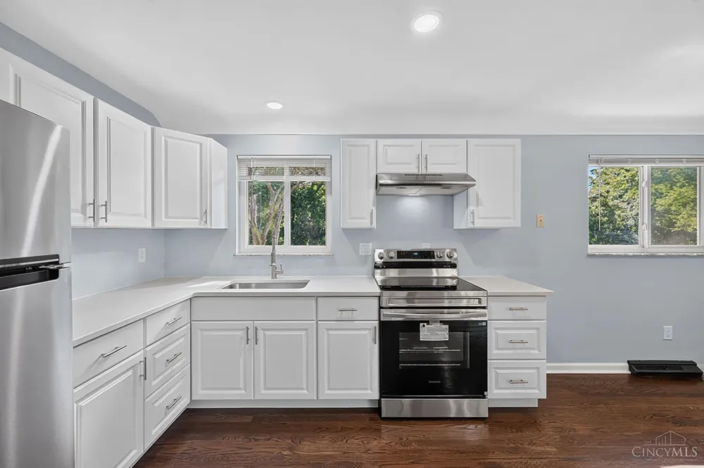 6714 Devonwood Drive North College Hill, OH 45224