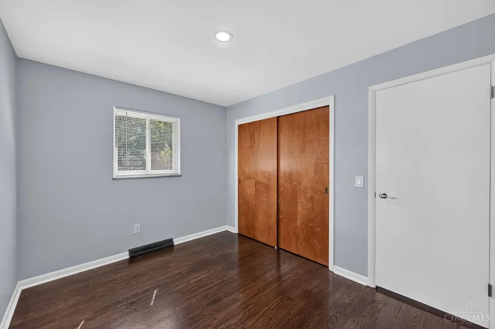 6714 Devonwood Drive North College Hill, OH 45224