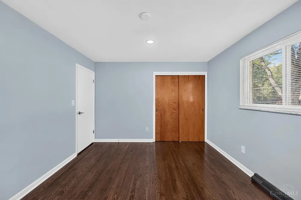6714 Devonwood Drive North College Hill, OH 45224