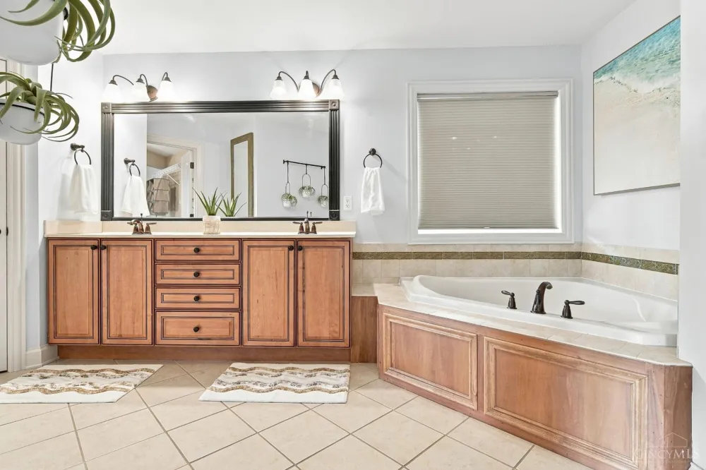 5793 Ferdinand Drive West Chester, OH 45069