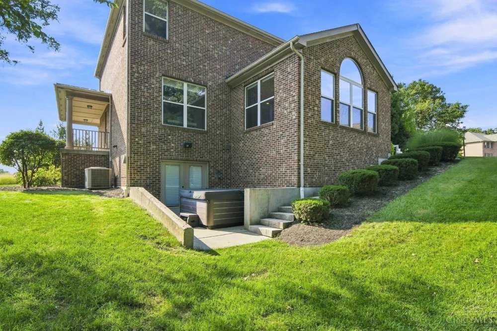 5793 Ferdinand Drive West Chester, OH 45069