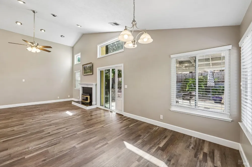 508 Poppy Circle Benicia, CA 94510