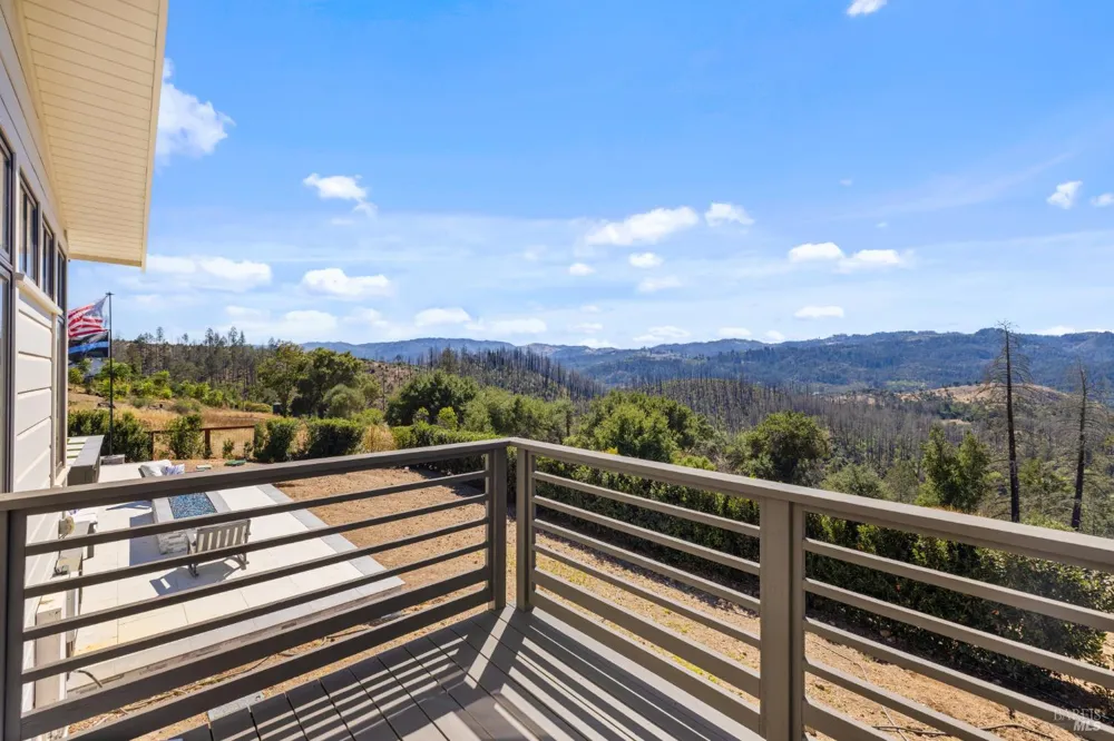562 Community Hall Lane St. Helena, CA 94574