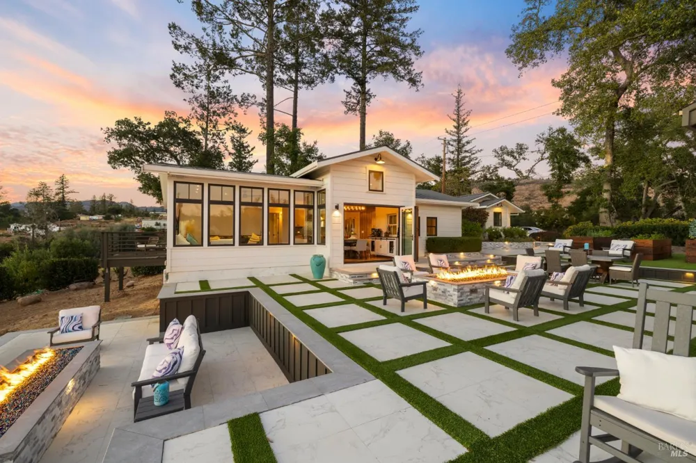562 Community Hall Lane St. Helena, CA 94574