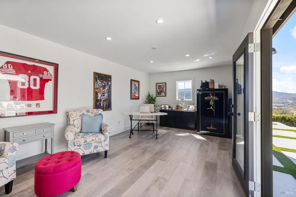 562 Community Hall Lane St. Helena, CA 94574