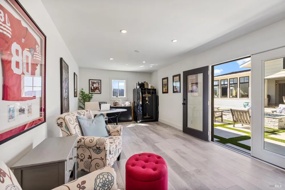 562 Community Hall Lane St. Helena, CA 94574