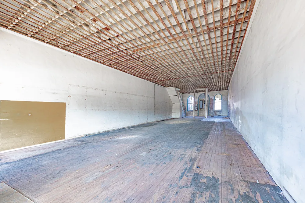 111 E Seventh Street Shiner, TX 77984