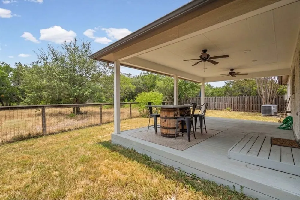 7451 Pusch Ridge Loop Austin, TX 78749