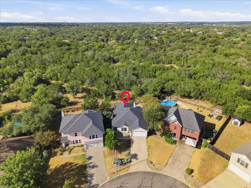 7451 Pusch Ridge Loop Austin, TX 78749